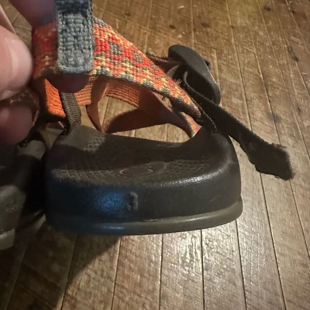 Chaco orange southwest gorpcore strappy arch support kids 3 sandals